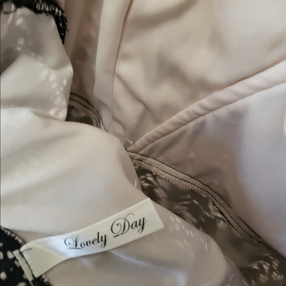 Black Lace Laser cut Strapless Mini Dress - Picture 5 of 5